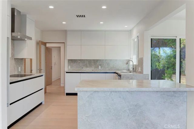 401 Brockmont Drive, Glendale, CA 91202