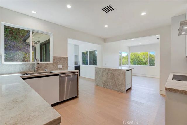 401 Brockmont Drive, Glendale, CA 91202