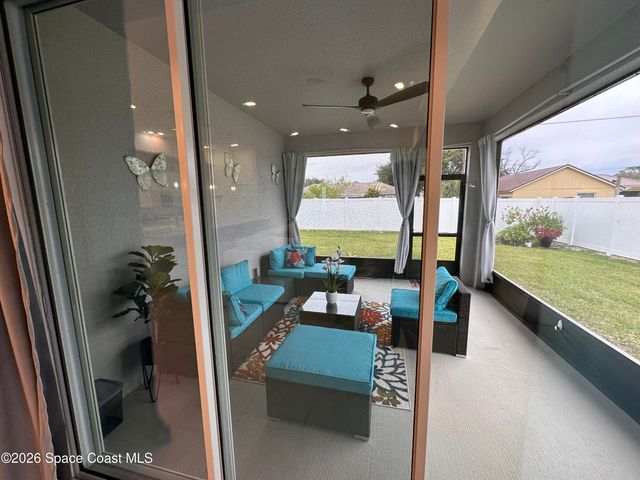 1230 Island Avenue NW, Palm Bay, FL 32907