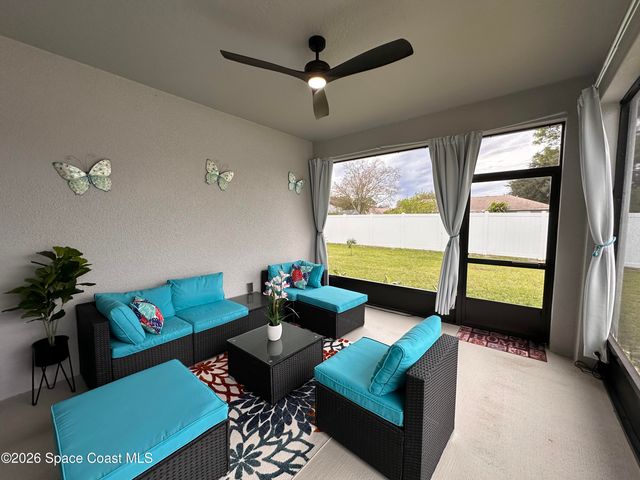 1230 Island Avenue NW, Palm Bay, FL 32907