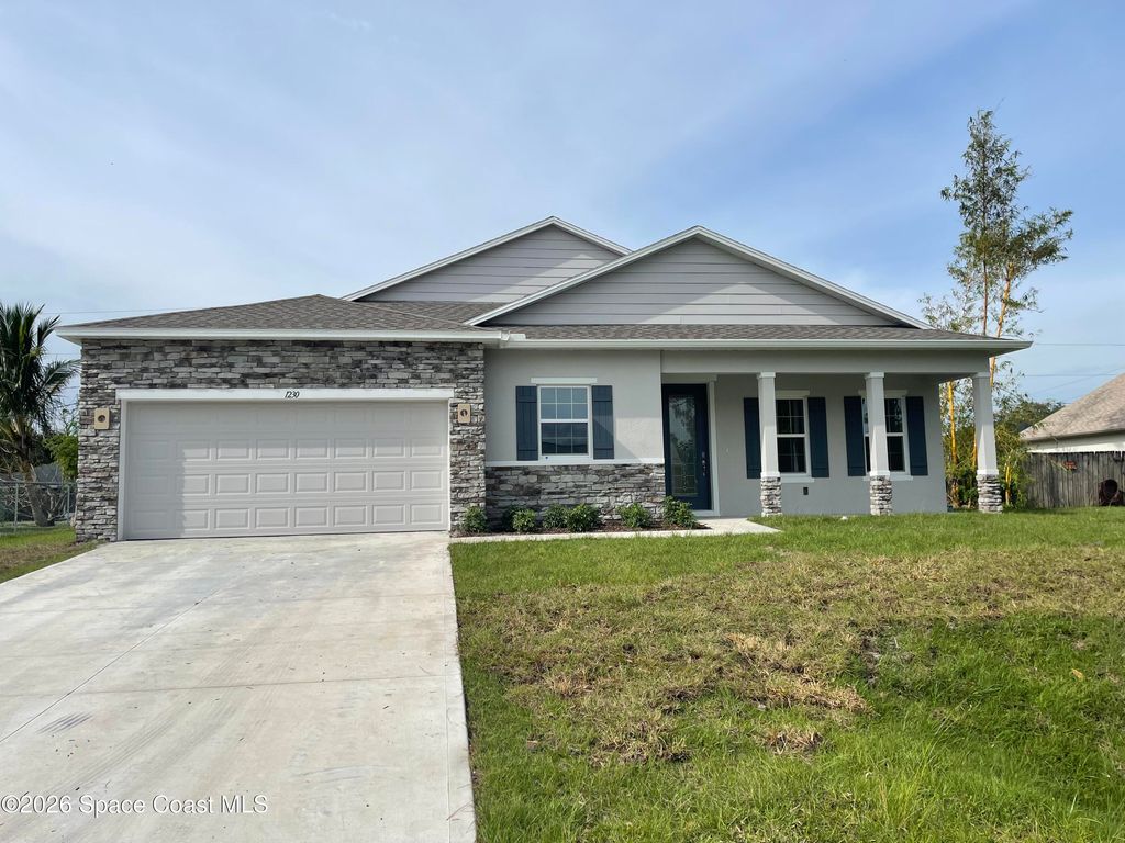 1230 Island Avenue NW, Palm Bay, FL 32907