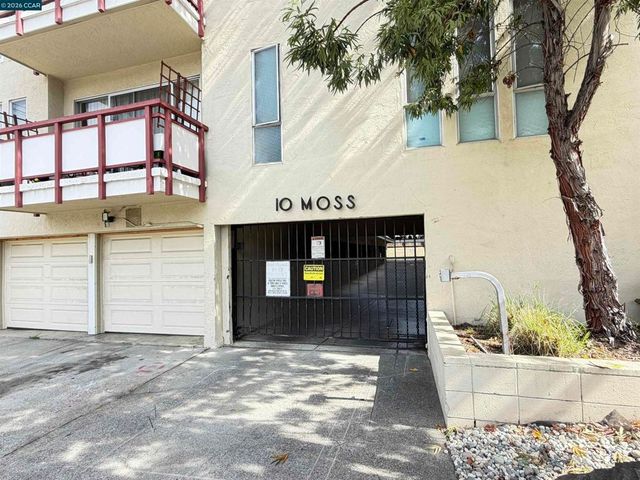 10 Moss Ave 15, Oakland, CA 94610