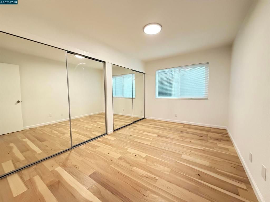 Image 22 of property listing at 10 Moss Ave 15, Oakland, CA 94610