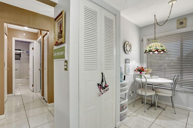 2077 SW 15th Place, Deerfield Beach, FL 33442