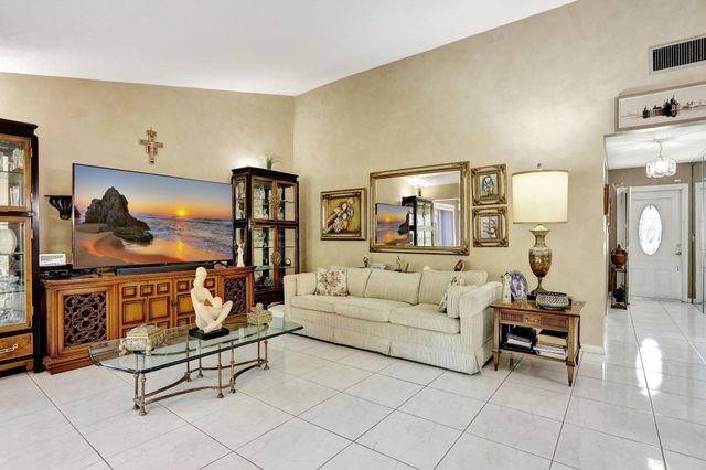 2077 SW 15th Place, Deerfield Beach, FL 33442