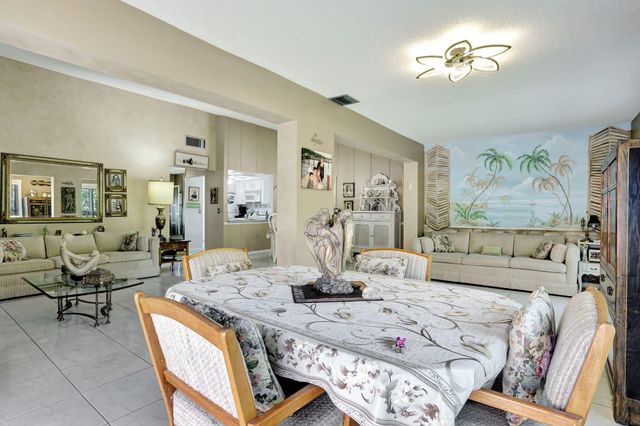2077 SW 15th Place, Deerfield Beach, FL 33442
