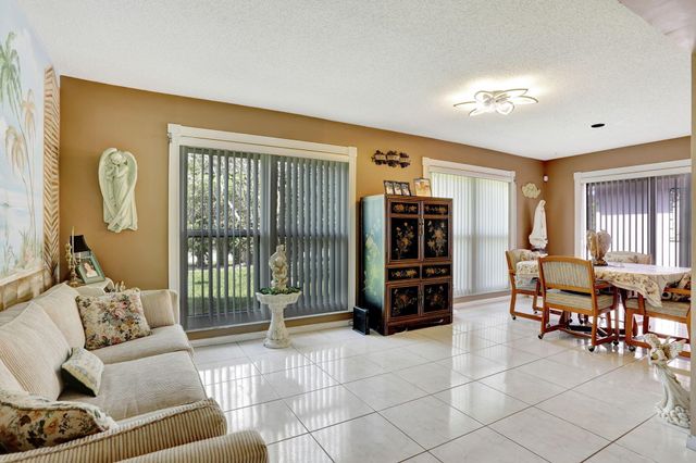 2077 SW 15th Place, Deerfield Beach, FL 33442