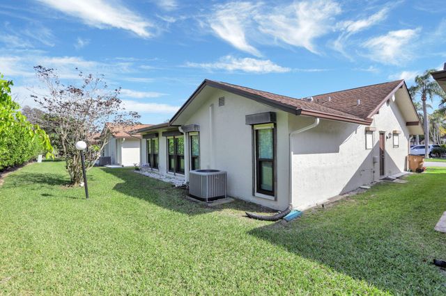 2077 SW 15th Place, Deerfield Beach, FL 33442