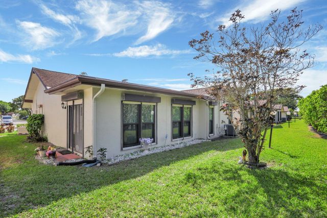 2077 SW 15th Place, Deerfield Beach, FL 33442