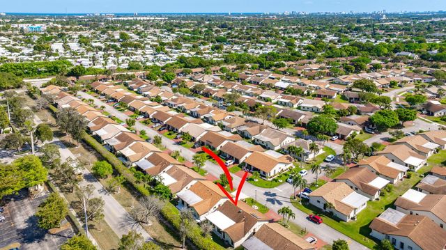 2077 SW 15th Place, Deerfield Beach, FL 33442