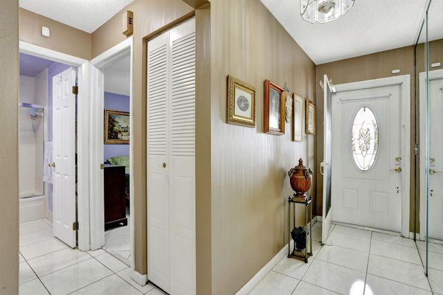 2077 SW 15th Place, Deerfield Beach, FL 33442