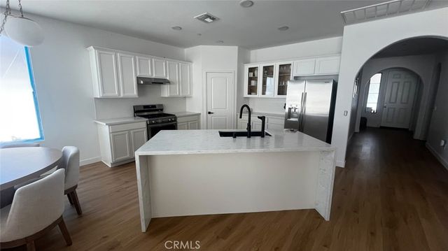 1160 Vallejo, Perris, CA 92571