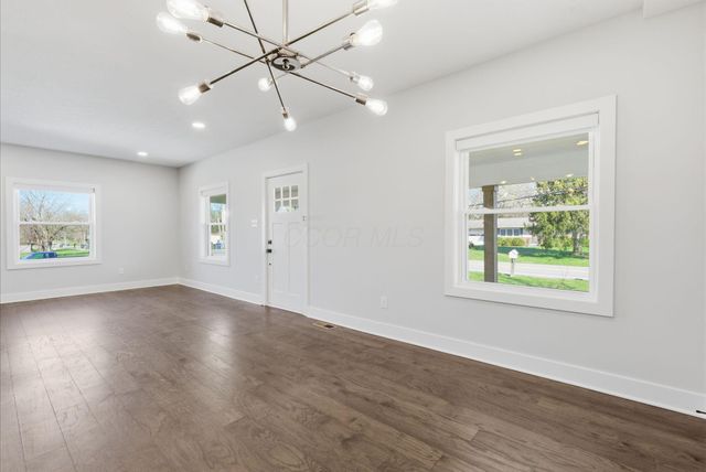 667 E College Avenue, Westerville, OH 43081