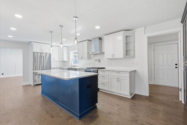 667 E College Avenue, Westerville, OH 43081