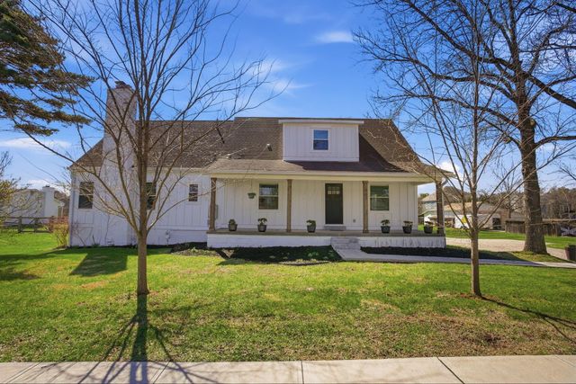 667 E College Avenue, Westerville, OH 43081