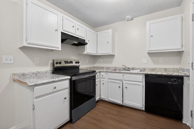 4725 LOFTS RD, Memphis, TN 38118