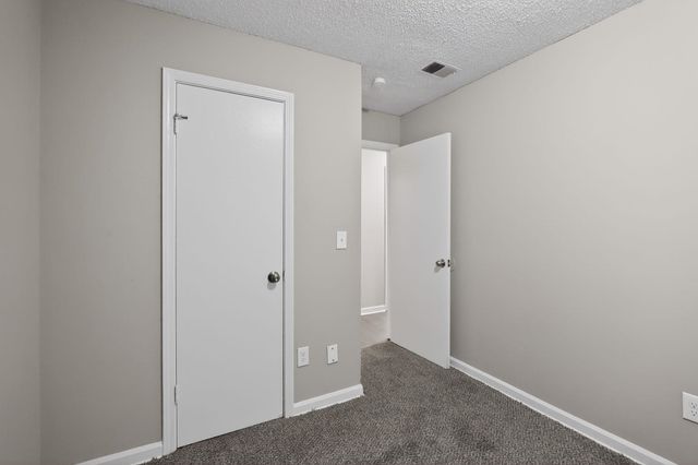 4725 LOFTS RD, Memphis, TN 38118