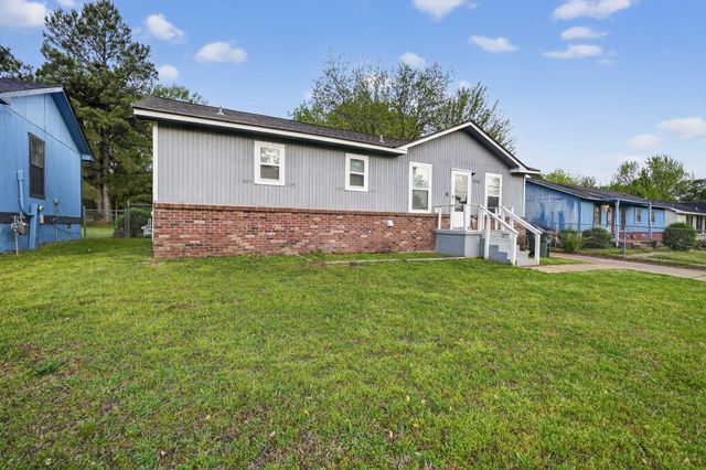 4725 LOFTS RD, Memphis, TN 38118