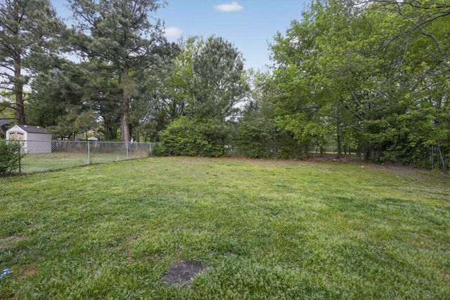 4725 LOFTS RD, Memphis, TN 38118