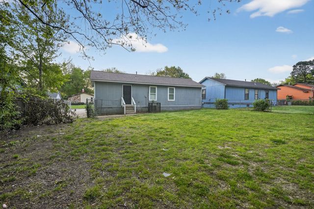 4725 LOFTS RD, Memphis, TN 38118