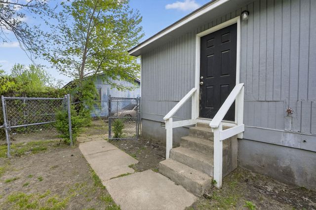 4725 LOFTS RD, Memphis, TN 38118