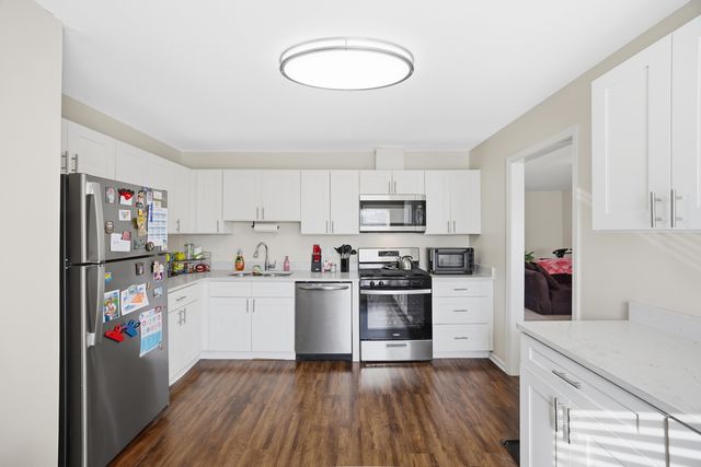 22106 E Churchill Drive, Richton Park, IL 60471