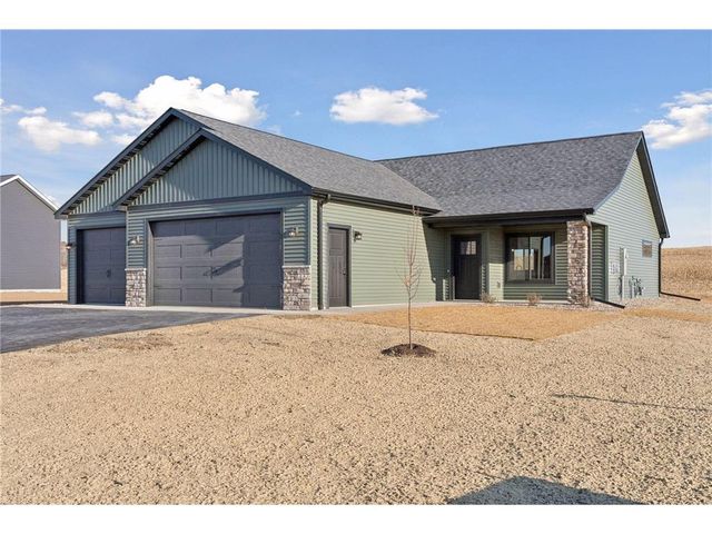 466 Coyote Way, New Richmond, WI 54017