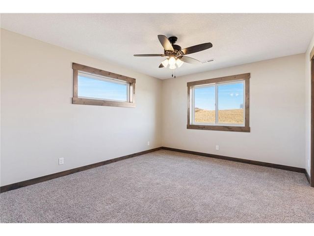 466 Coyote Way, New Richmond, WI 54017