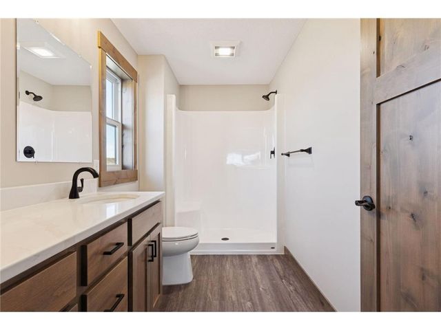 466 Coyote Way, New Richmond, WI 54017