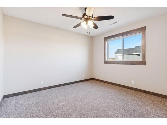 466 Coyote Way, New Richmond, WI 54017