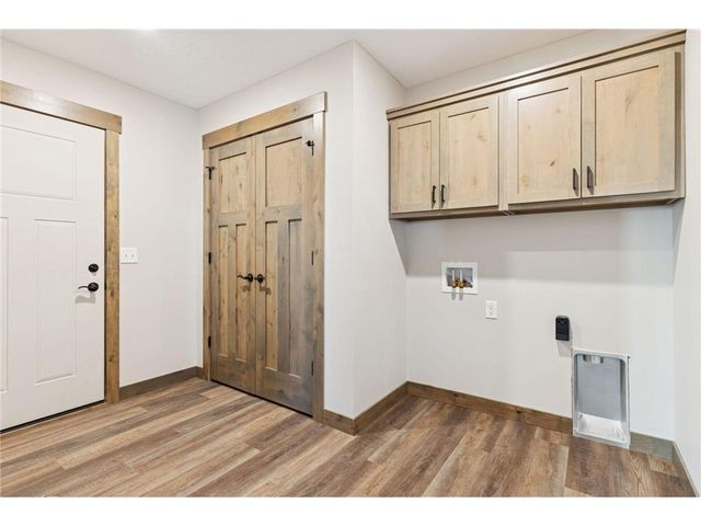 466 Coyote Way, New Richmond, WI 54017