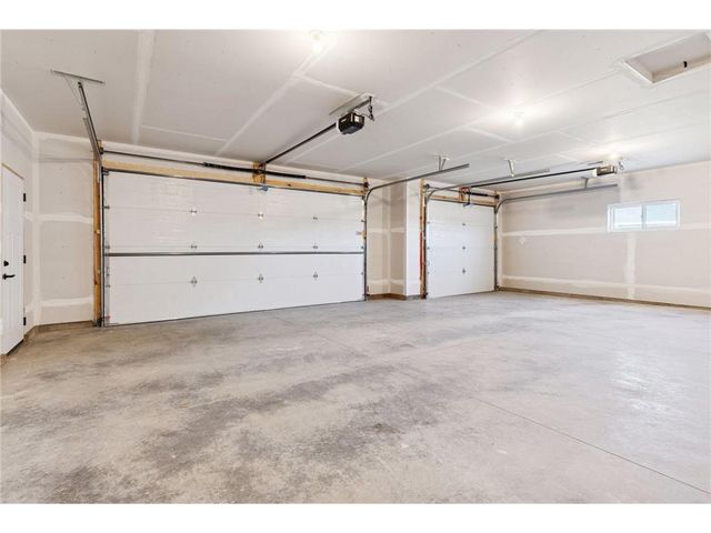 466 Coyote Way, New Richmond, WI 54017