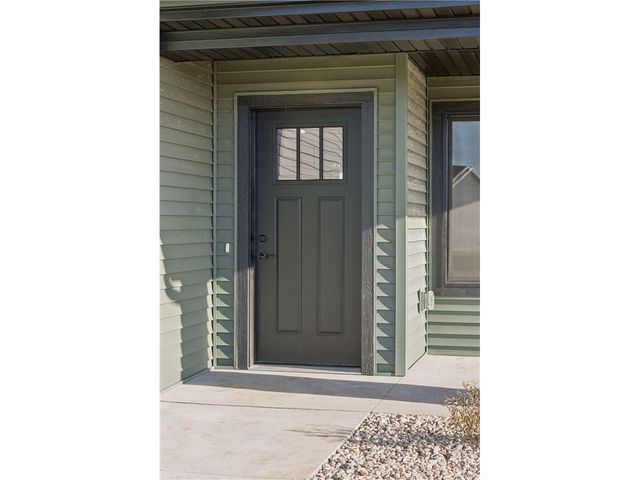 466 Coyote Way, New Richmond, WI 54017