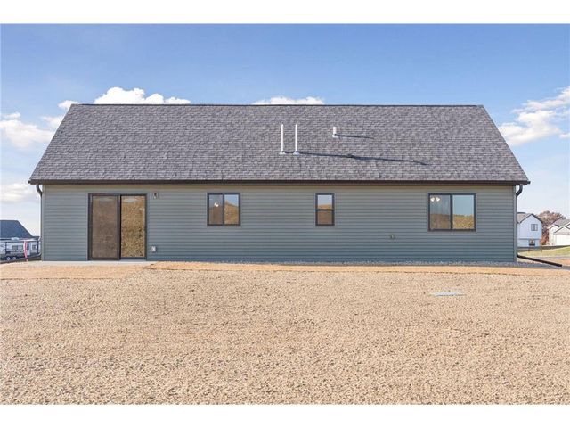 466 Coyote Way, New Richmond, WI 54017