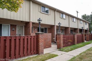 319 W Lincoln Avenue, Royal Oak, MI 48067