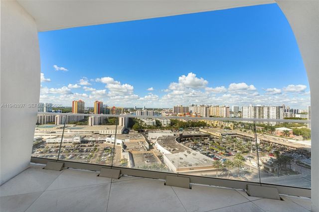 16901 Collins Ave 1605, Sunny Isles Beach, FL 33160