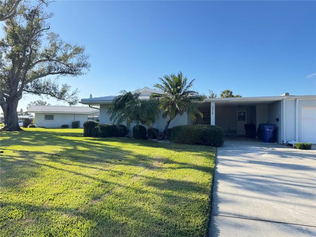 3318 VILLAGE GREEN DRIVE 823, Sarasota, FL 34239