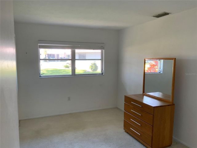 3318 VILLAGE GREEN DRIVE 823, Sarasota, FL 34239