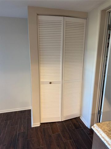 3318 VILLAGE GREEN DRIVE 823, Sarasota, FL 34239