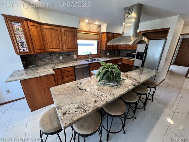 29839 Martell Court, Novi, MI 48377