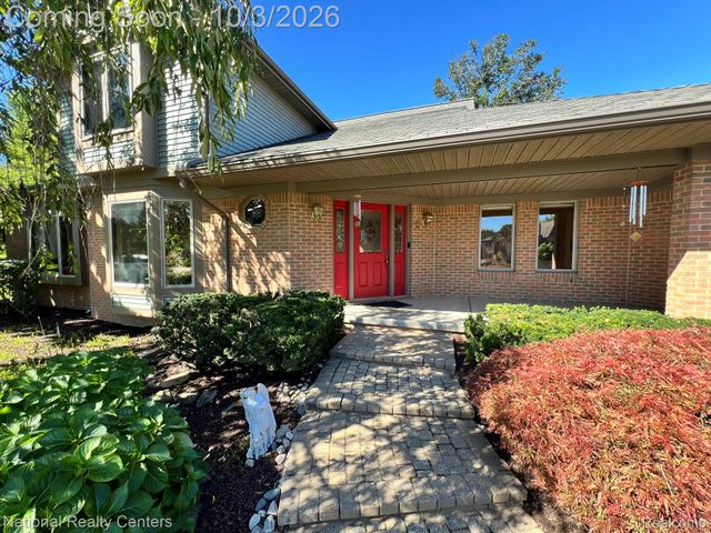 29839 Martell Court, Novi, MI 48377