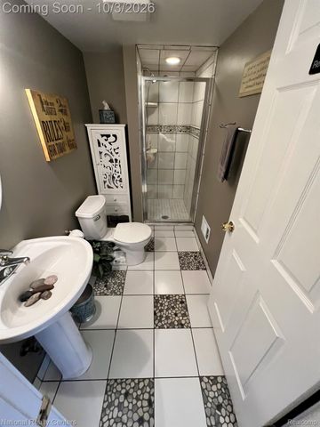 29839 Martell Court, Novi, MI 48377