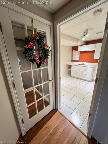 29839 Martell Court, Novi, MI 48377