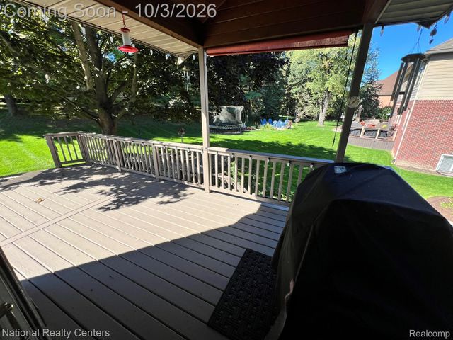 29839 Martell Court, Novi, MI 48377