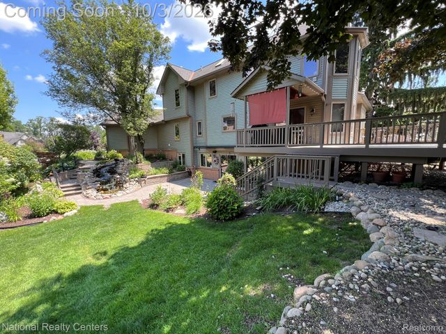 29839 Martell Court, Novi, MI 48377
