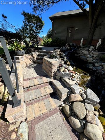 29839 Martell Court, Novi, MI 48377