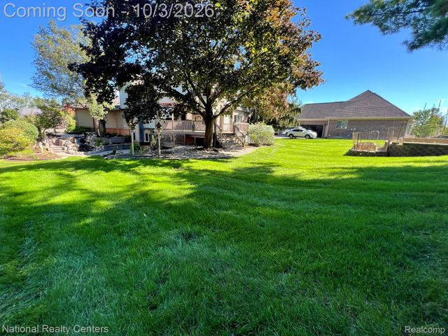 29839 Martell Court, Novi, MI 48377