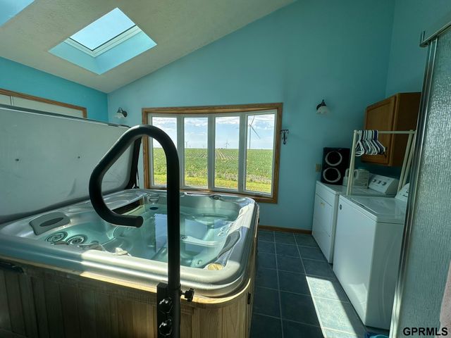 1328 County Road 1200 Road, Western, NE 68464