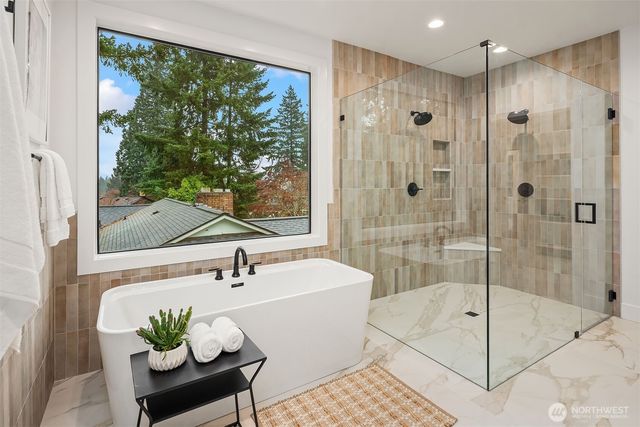 1904 169th Avenue NE, Bellevue, WA 98008