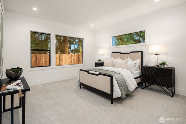 1904 169th Avenue NE, Bellevue, WA 98008